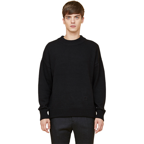 snuggle sweater - black